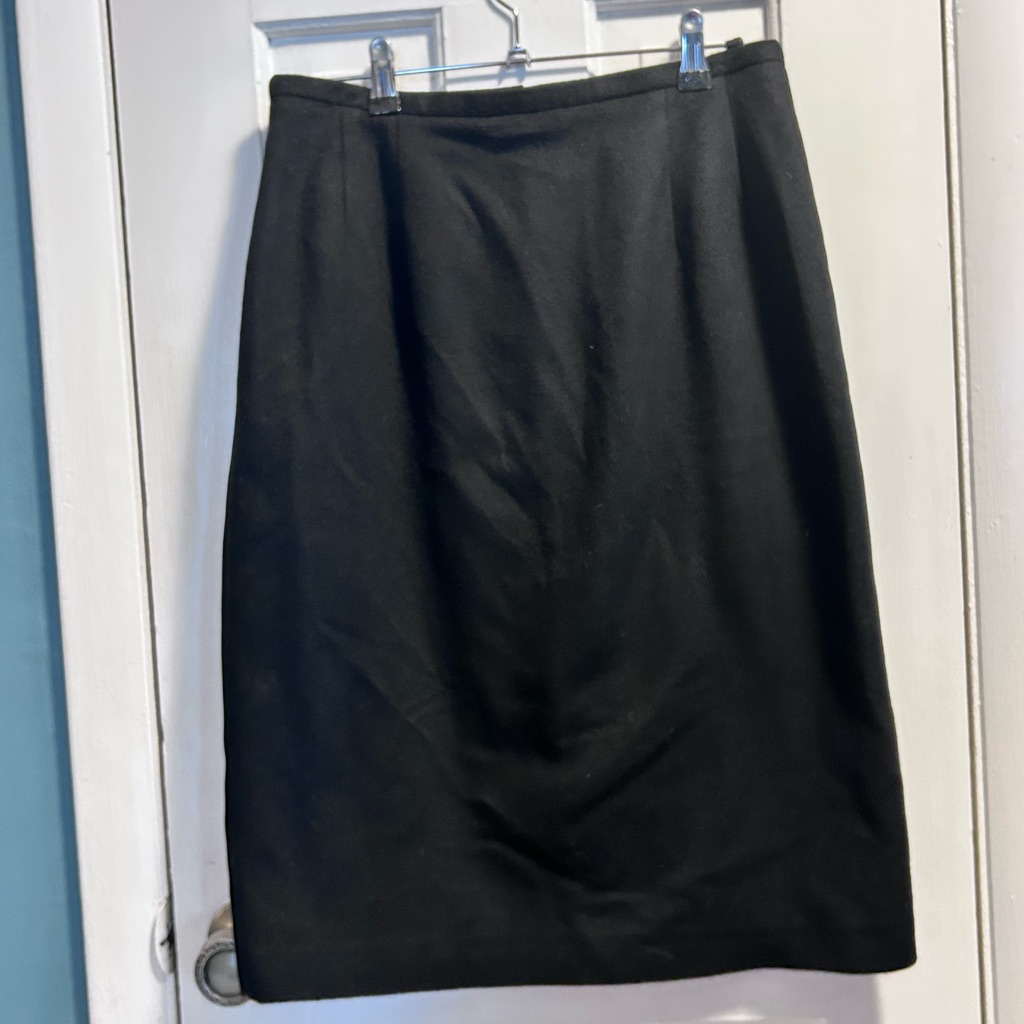 Harve Benard Elegant Black Wool Pencil Skirt